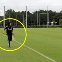 内田篤人コーチ、U-19合宿で「副審」をやる!ライン際の姿をひたすら追ってみた 画像