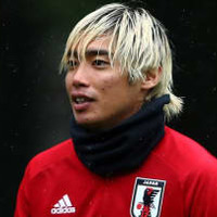 伊東純也、森岡との日本人対決で人生初退場…「無念シーン」がこれ 画像
