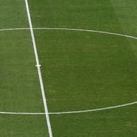 これで試合すんの?「雑すぎるセンターサークル」が話題 画像