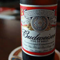すげぇぞ!ビール会社、メッシにゴールを決められたGK全員に「特別ボトル」送る 画像