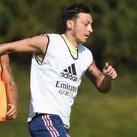 エジル、「14億円減俸」でトルコ移籍へ 画像