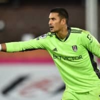 世界最強FKキッカーを阻止! 元レアルGKアレオラの鬼反応が猫すぎる 画像