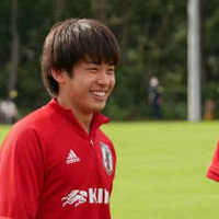 仲良すぎ!斉藤光毅、松岡大起、西川潤らのU-19日本代表「リフティングゲーム」が面白い 画像