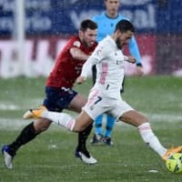 極寒の氷点下1度でプレー…レアルGKクルトワ 「操り人形じゃねぇ」 と不満 画像