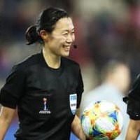 八木あかねさんじゃない!Jリーグ史上初の「女性審判員」が誕生 画像