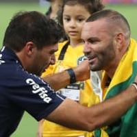 「娘がいなくて泣きまくった…」リベルタ優勝のパウメイラス監督、“単身赴任話”が泣ける 画像