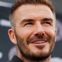 「まだイケる!」45歳ベッカム、自画自賛した“魔法の右足キック”がこちら 画像