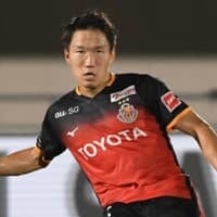 世界レベル!?名古屋MF稲垣祥、衝撃超ミドルの弾道がとんでもない 画像