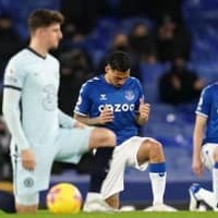 FIFA、試合で「政治的ジェスチャー」禁止を緩和…BLM運動で 画像