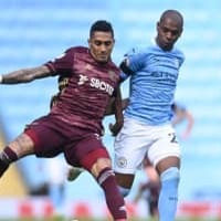 シティ、10人のリーズに痛恨敗戦…フェルナンジーニョの非道ファウルも話題 画像