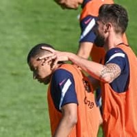 エムバペとジルーに不仲説…「インザーギにうんざり」の謎発言も 画像