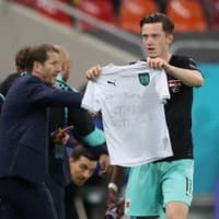 「兄貴と彼女に…」EURO2020で英雄ゴールのオーストリア代表FW、突然泣く 画像