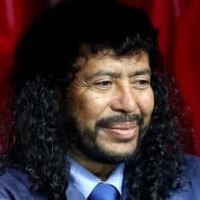 伝説GKイギータ、「54歳のスコーピオンキック」見せる 画像