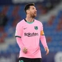 なぜなのか?バルセロナ選手、メッシに別れを告げず 画像
