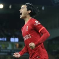 リヴァプール南野、今季初ゴール!「高速股抜きシュート」がこれ(動画あり) 画像