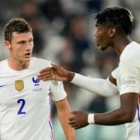優勝のフランス代表、ポグバが試合中に味方DFにブチギレ 画像