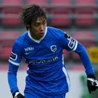 ヘンク伊東純也、やりたい放題!「股抜きからの鬼シュート」がえぐい 画像