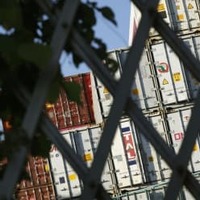貿易収支、9548億円の赤字 画像