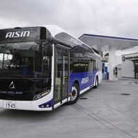 通勤用の燃料電池バスを導入 画像