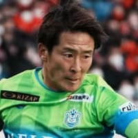 湘南MF永木亮太、恩師のチョウ・キジェ監督と何を話していたのか 画像