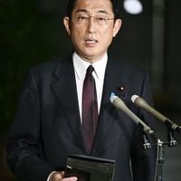 政府、事業所に出勤制限求めず 画像