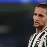 「サッカー選手は金貰いすぎじゃない!何も分かってない」ラビオの名物母が怒 画像