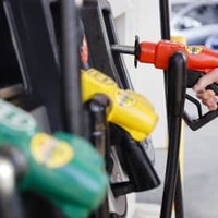 ガソリン値下がり174円 画像