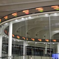 東証、一時500円超安 画像
