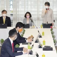 自民会合に連合会長出席 画像