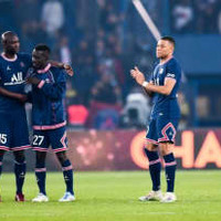 PSG、優勝なのにブーイング…エムバペは“お祝い拒否”をどう思ったのか 画像