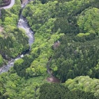衣類と人骨らしきもの発見、山梨 画像