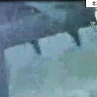 暗い船内、照らされた座席も 画像