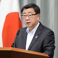 松野氏「屋外マスク不要」 画像