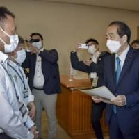 「維新は自民より右翼的」と批判 画像