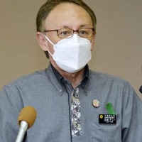 「ゼレンスキーです」と沖縄知事 画像