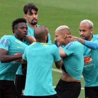 ブラジル代表、日本戦前の「殴り合いケンカ報道」は誤報 画像