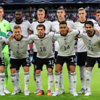 ドイツ代表、「女子代表のユニフォーム」でイングランド戦を戦った理由 画像