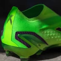 adidasが新スパイク『エックススピードポータル』を発表!メッシやベンゼマ、久保らが着用 画像