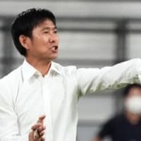 日本代表の森保監督、試合直後の選手に説法!?中国メディアも注目 画像
