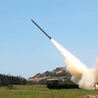 中国、台湾沖にミサイル11発 画像