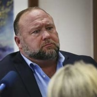 米陰謀論者、賠償66億円に 画像