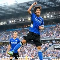 奥川雅也、魅せた!日本人対決で「冷静股抜き」ゴール! 画像