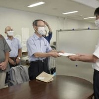 国葬参列に住民監査請求、広島 画像