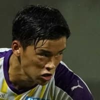 元京都サンガの上月壮一郎、シャルケ04の練習試合でトップ初出場!その瞬間がこれ 画像