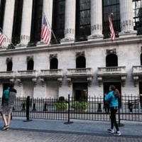 NY株、一時600ドル超高 画像
