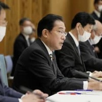 CO2排出負担、段階導入へ 画像