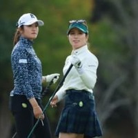 女王決戦第1Rが終了、動向は? 山下美夢有“絶対優位”も…ライバルたちがそろって好発進 画像
