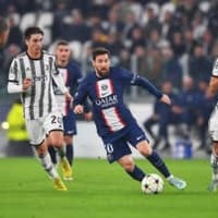 「最強メッシにボールを渡せ、PSG1年目はそれがなかった」 ポチェッティーノ監督が解説 画像