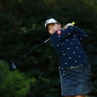 <中間速報>アマ寺岡沙弥香、宮澤美咲ら首位 松田鈴英は1差追走 画像
