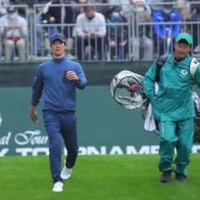 <速報>上位浮上をねらう石川遼 パターでしのぎ、お先パットのパー発進 画像